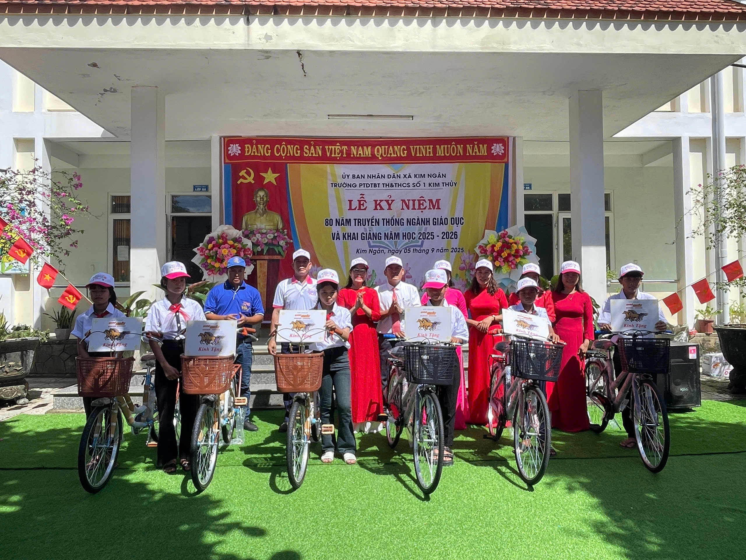 Ảnh 4, xe đạp 6 chiếc.jpg